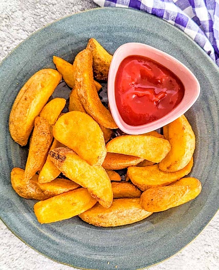 Air Fryer Frozen Potato Wedges