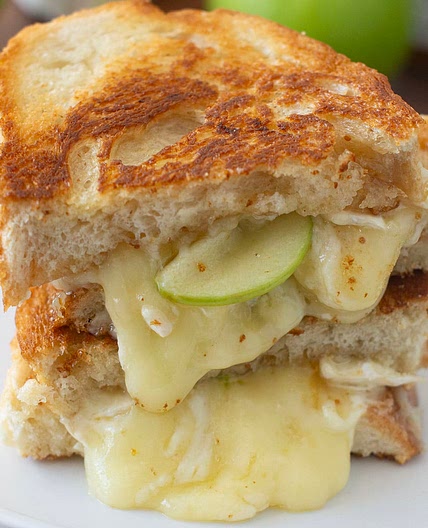 Brie Grilled Cheese Sandwich Recipe