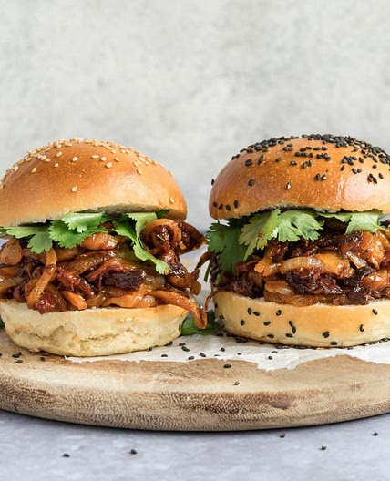 Pulled Mushroom Burger
