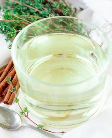 Immune Boosting Cinnamon Thyme Tea {Natural Remedy}