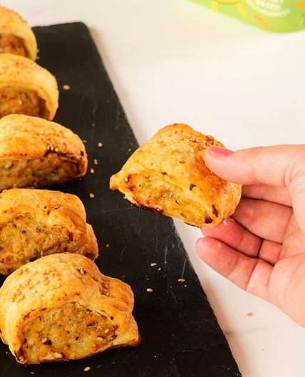 Chicken Tikka Sausage Rolls