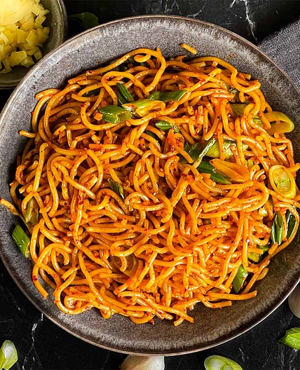 Quick And Easy Spicy Garlic Noodles