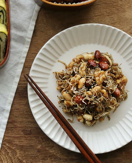 견과류멸치볶음