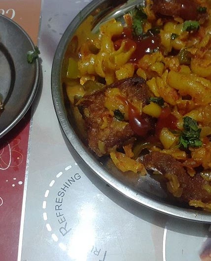 ब्रेड पास्ता (bread pasta recipe in Hindi)