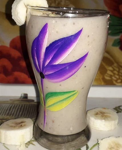 बनाना स्मुदी (Banana Smoothie Recipe In Hindi)