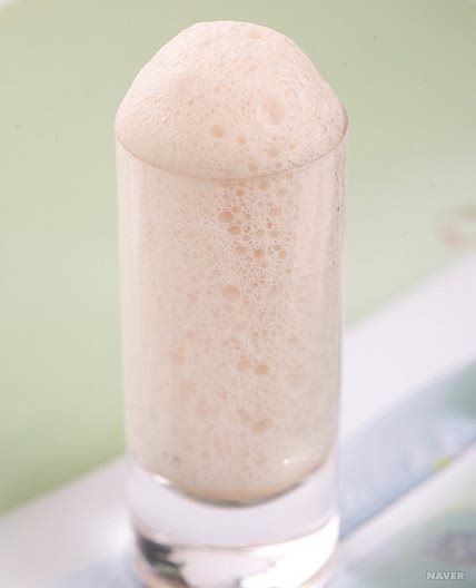 로열 밀크티 거품 만드는 법