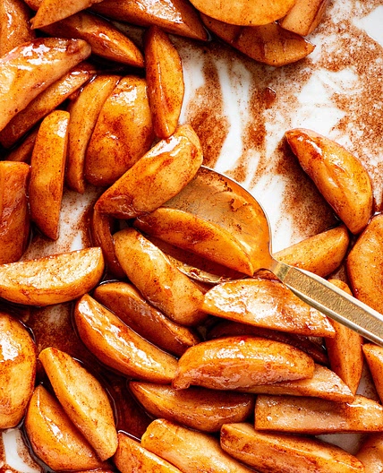 Naturally Sweetened Baked Cinnamon Apple Slices (Dairy Free)