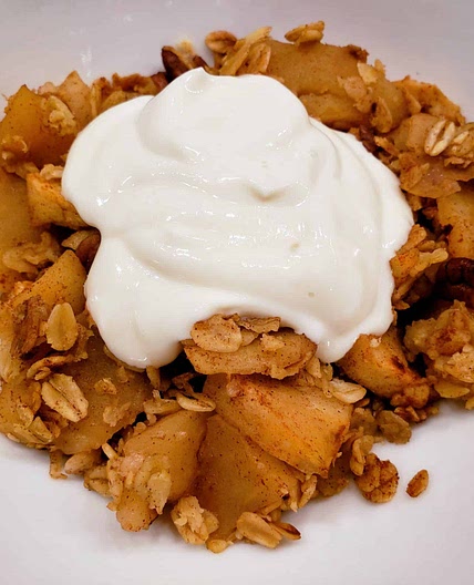 Healthy apple crisp