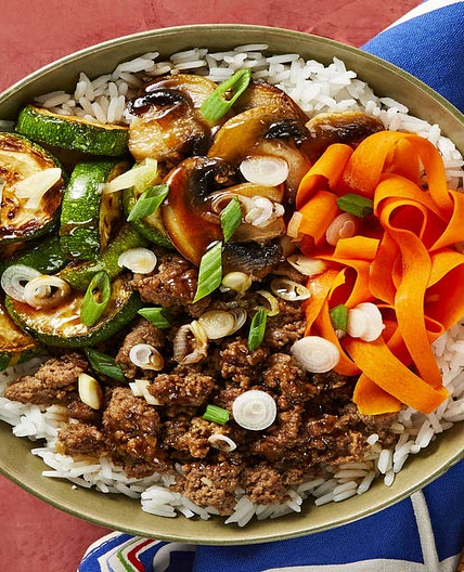 Korean Beef Bibimbap with Zucchini, Mushrooms & Carrots