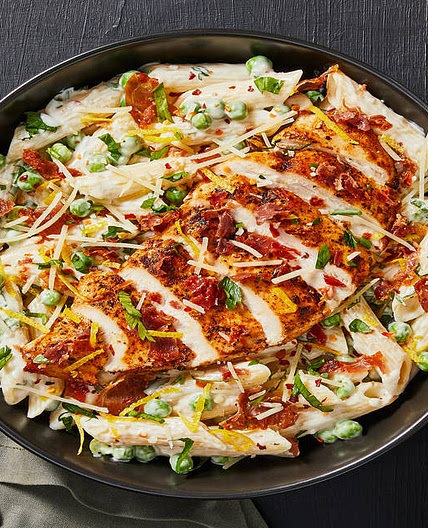 Palermo Prosciutto & Chicken Penne with Peas & Parm