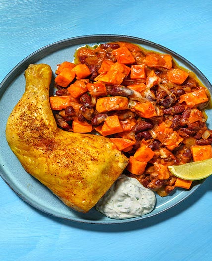Cuisse de poulet à la mexicaine avec de la patate douce & des haricots rouges