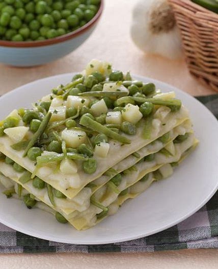Lasagne con fagiolini patate e piselli