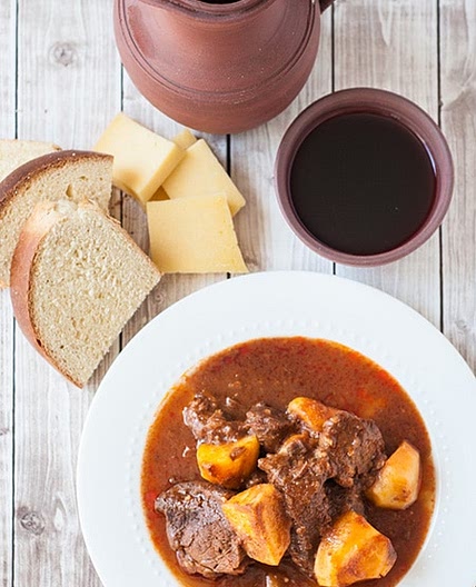 Azores Beef Stew with Potatoes (Molha de Carne)