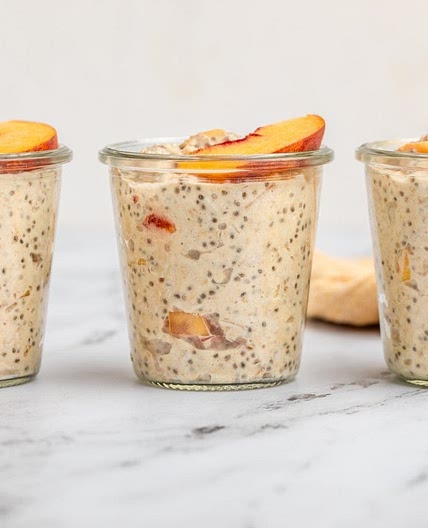 Peaches & Cream Overnight Oatmeal