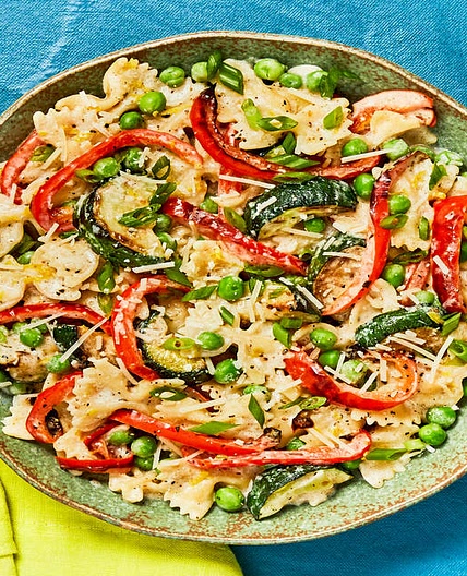 Pasta Primavera with Lemon Sauce, Bell Pepper, Zucchini & Peas
