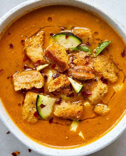 Healthy Tomato Zucchini Soup {Vegan + Gluten-Free}