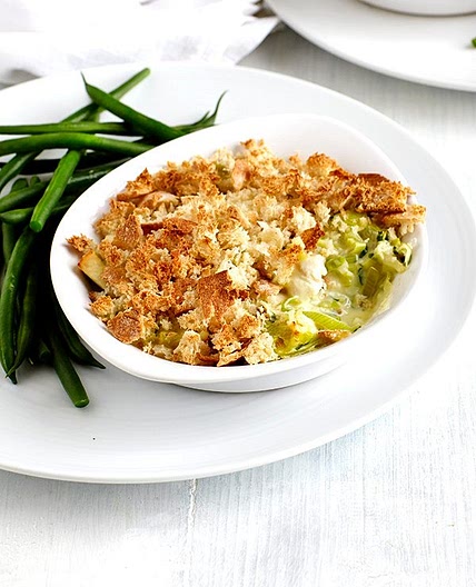 Healthier chicken and leek pie