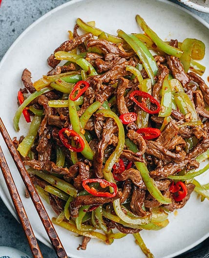 Shredded Beef and Pepper Stir Fry (青椒肉丝)