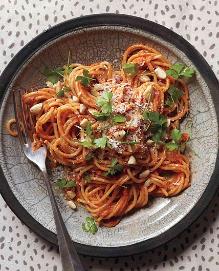 Spaghetti With Sicilian Pesto
