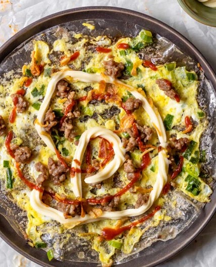 Vietnamese Pizza (Banh Trang Nuong)