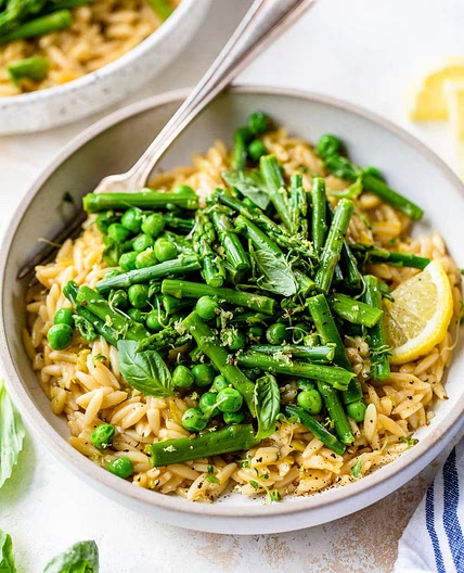 Creamy Orzo with Asparagus and Peas