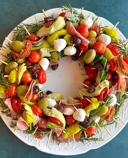 Low FODMAP Antipasto Wreath