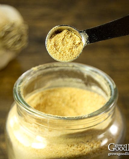 Homemade Garlic Powder