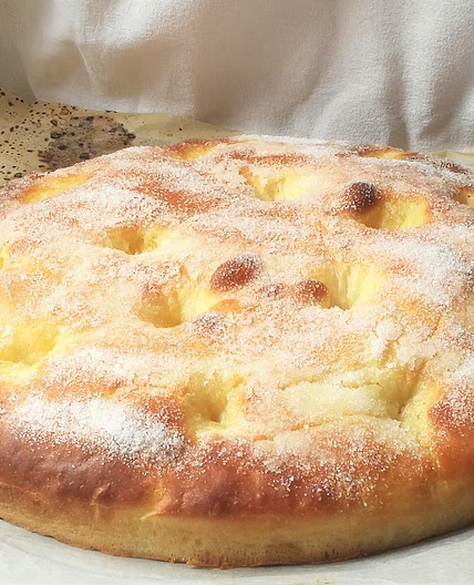 Fougasse sucrée à la fleur d'oranger et au rhum