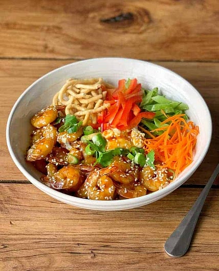 Sticky prawn rice bowls