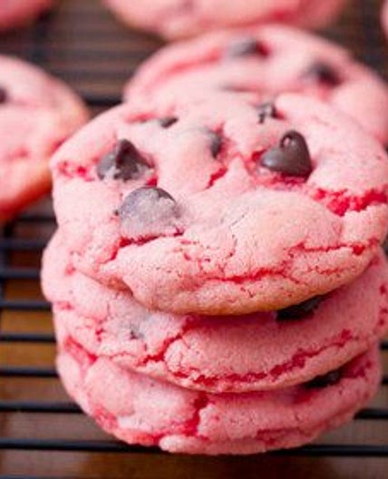Strawberry Chocolate Chip Cookies
