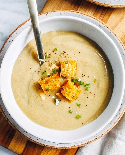 Potatoes and cauliflower soup