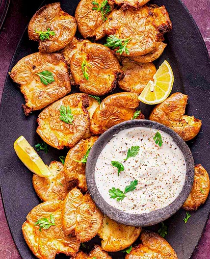 Air fryer Smashed Potatoes (Easy & Crispy!)