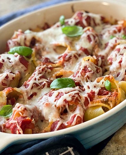 Cheesy Italian Stuffed Shells with Ground Beef Filling [Sip Bite Go]