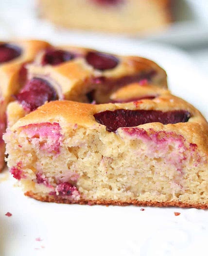 Yogurt Plum Cake