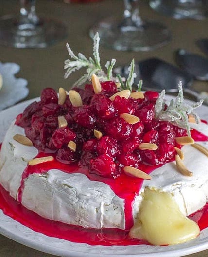 Low FODMAP Baked Brie with Cranberries