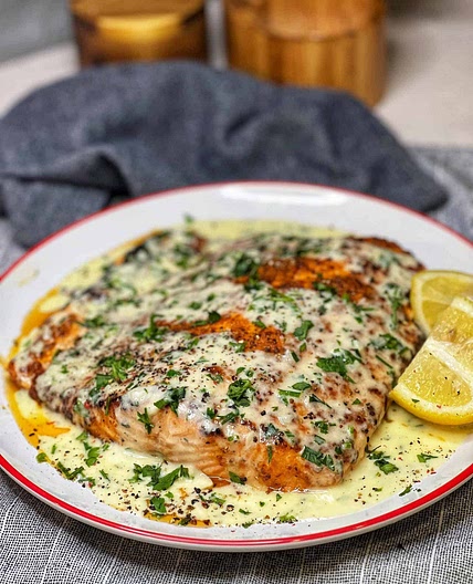 Salmon with Lemon Cream Sauce