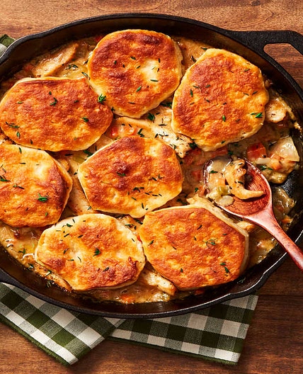 Homestyle Chicken & Biscuit Pot Pie with Carrots, Celery & Fresh Thyme