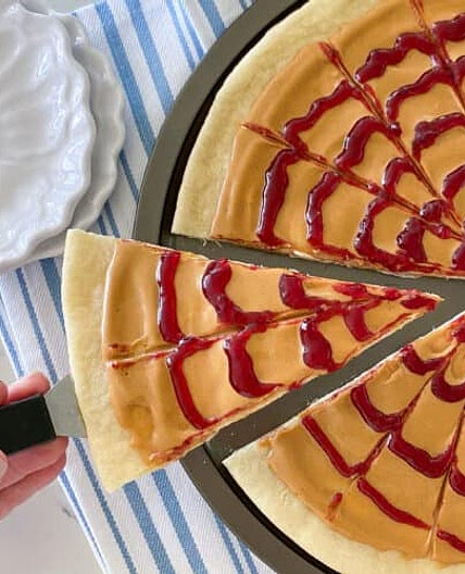 Peanut Butter and Jelly Pizza- Goofy's Kitchen (Recipe from Goofy's Kitchen)