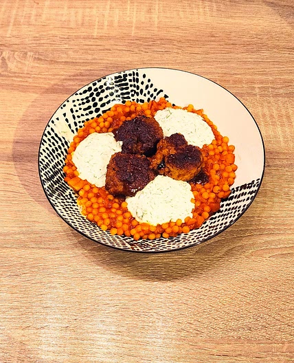 Boulettes de poulet et dinde avec couscous perlé