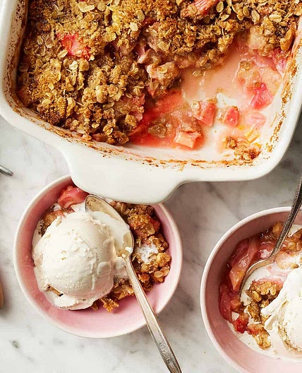 Rhubarb Crisp