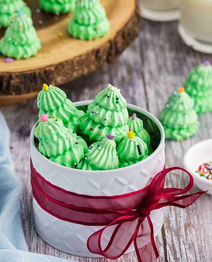 Christmas Meringue Cookies