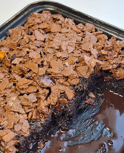 Viral Chocolate Crunch Cake