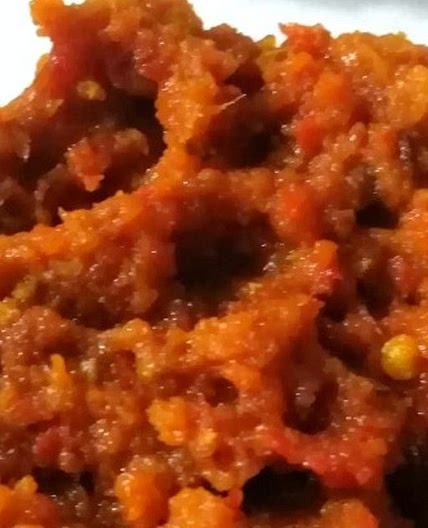 लहसुन मिर्च की चटनी (Garlic Mirch Chutney Recipe In Hindi)