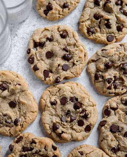 Thick and Chewy Chocolate Chip Cookies