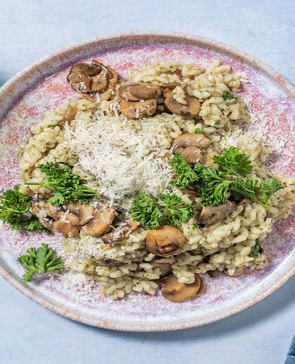 Risotto aux champignons saveur truffe avec du parmigiano reggiano AOP & du persil