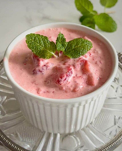 Easy 3-Ingredient Crushed Strawberry and Cream Dessert