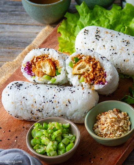 Fan Tuan飯糰 (Ci Fan粢饭) - Stuffed Rice Roll