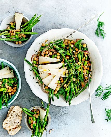 peulvruchtensalade met manchego