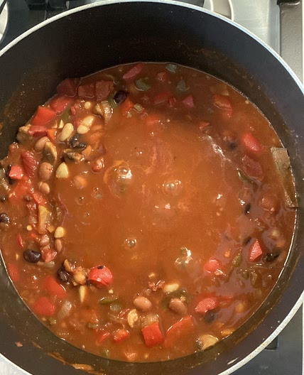 Tamatie en boontjie bredie