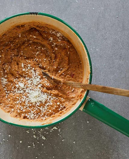 Frijoles de Fiesta (Fiesta Refried Beans)